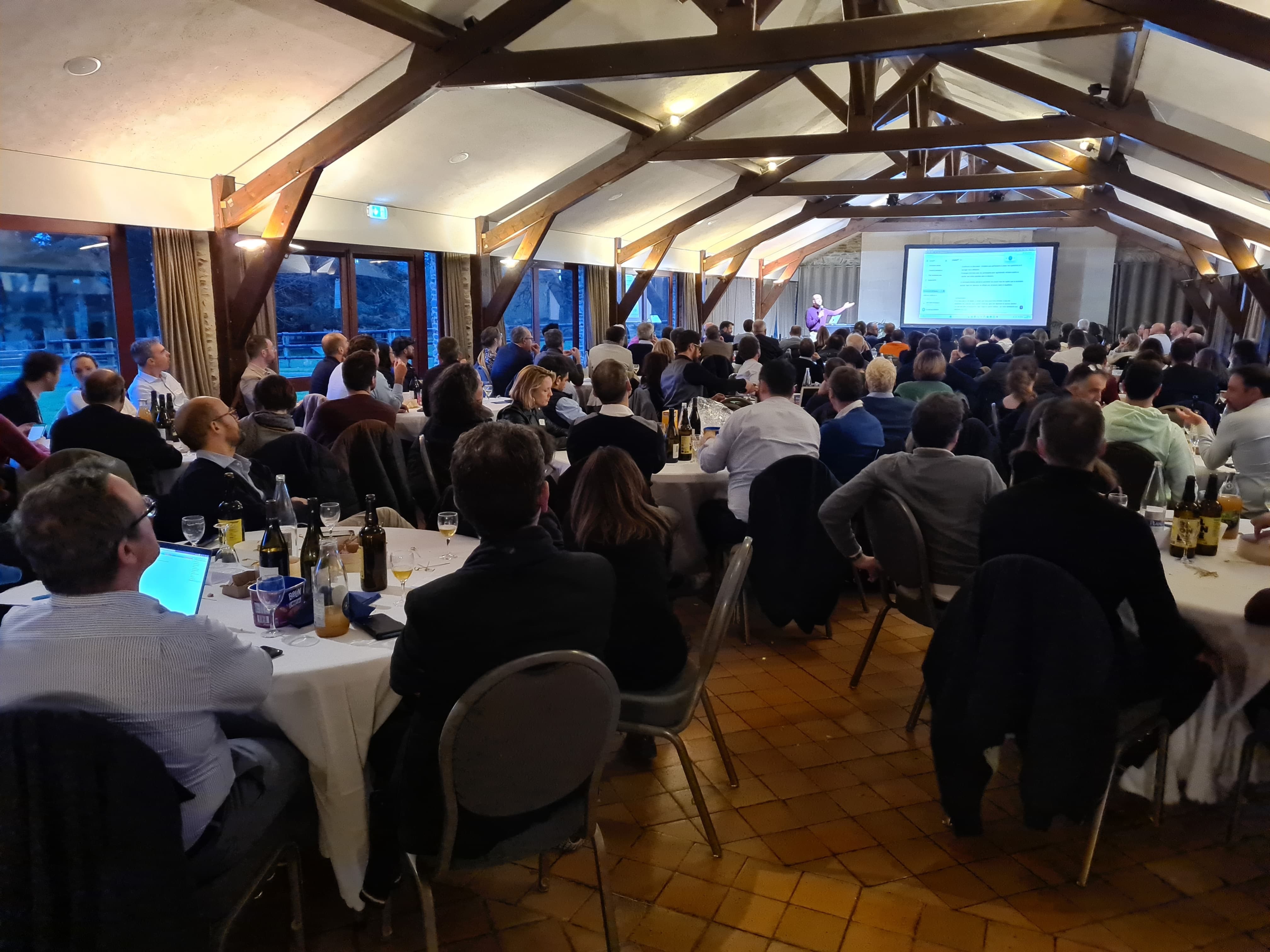 Conférence IA devant un réseau de dirigeants